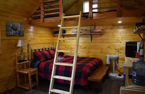 Bellis Cabin | RUGER RIDGE A Tiny Cabin, Off Grid In The Woods