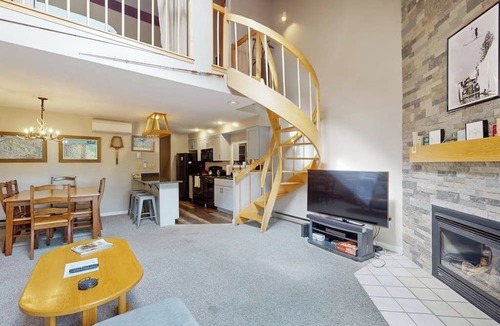 Jackson Condo | Mountain view condo with indoor & outdoor pools, hot tub, & tennis