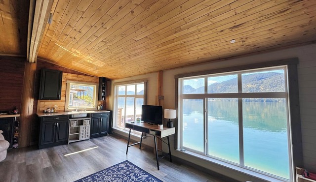 Ozarks Vortex Island Cabin: Your Serene Lakeside Escape
