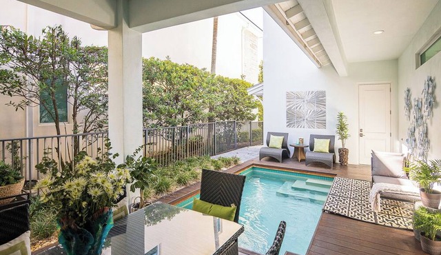 Luxurious Studio Sweet for Rent in adorable Palm Beach Gardens