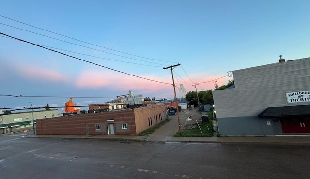 Spacious second floor apartment located in Shellbrook SK.